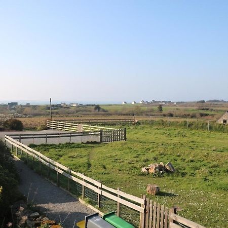 Les Gites Aux Volets Roses Landunvez Exteriér fotografie