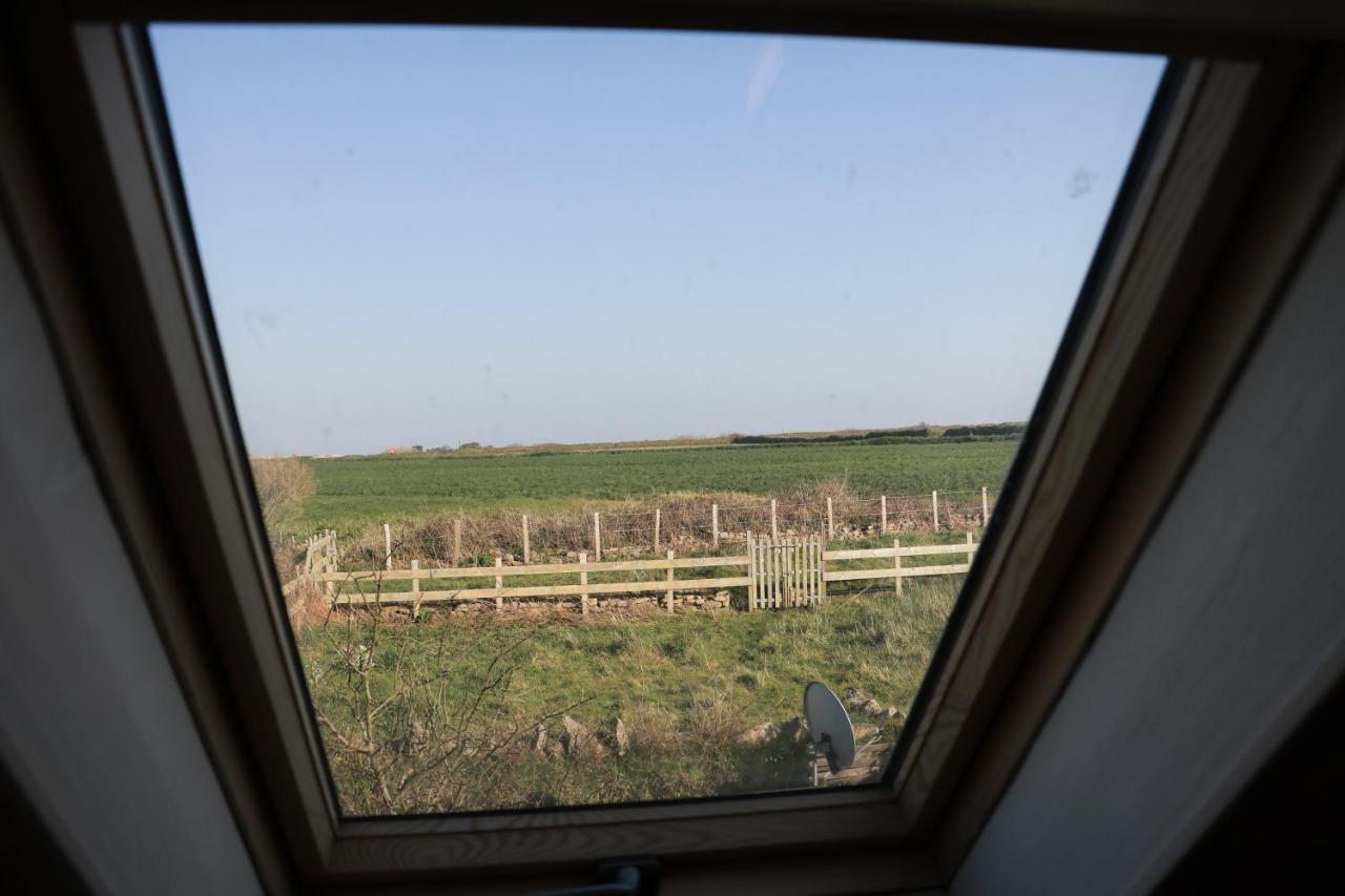 Les Gites Aux Volets Roses Landunvez Exteriér fotografie