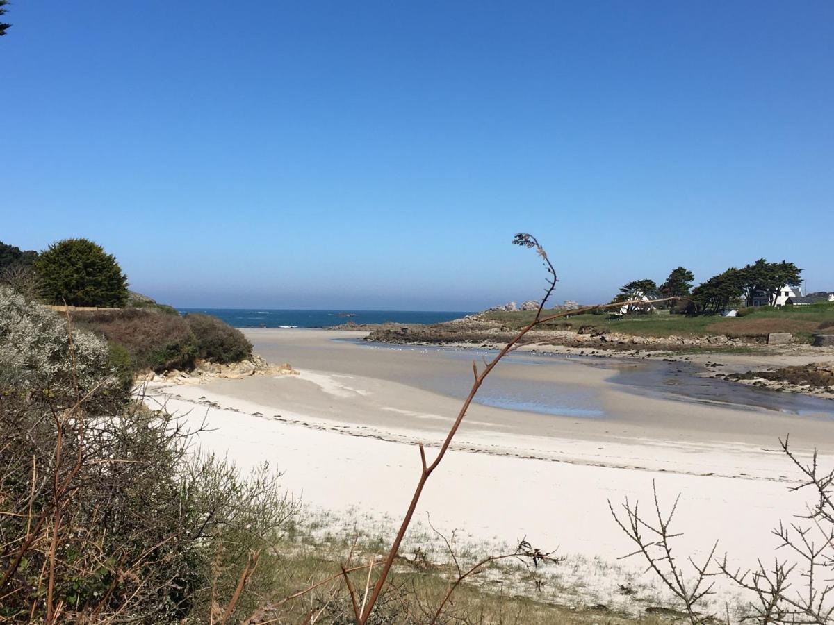Les Gites Aux Volets Roses Landunvez Exteriér fotografie