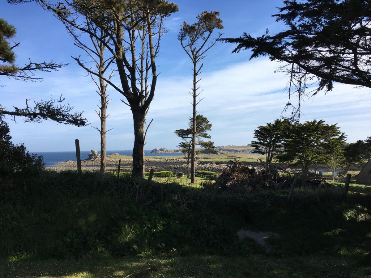 Les Gites Aux Volets Roses Landunvez Exteriér fotografie